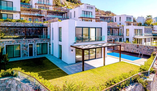 Tranquil Yalıkavak Retreat: Private Pool, Sea Views & Family Paradise in Bodrum