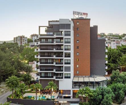 Utopia Suite Residence1
