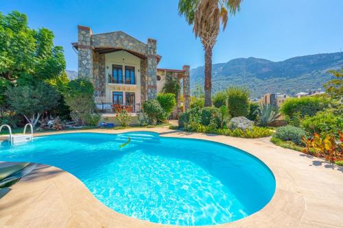 VILLA AYCHiN