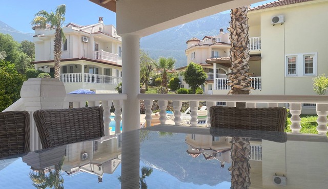 Villa Fleurie Ovacik - 4 Bedroom villa with mountain views of Babadag in Fethiye