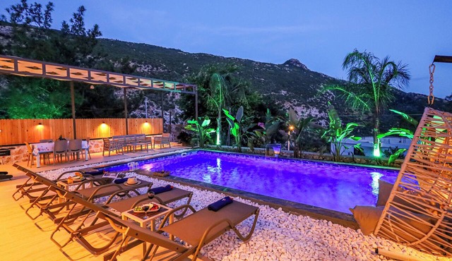 Villa Fonte, outstanding view, large pool
