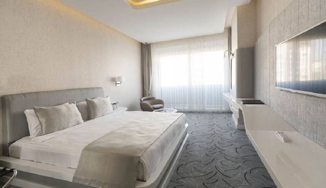 White Line Boutique Hotel