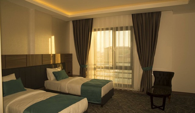 Winter City Hotel