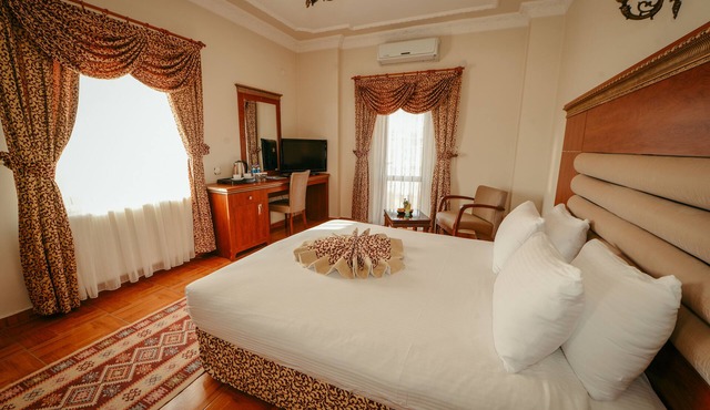 Yay Grand Hotel