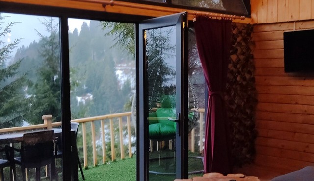 Zekeriyaköy Dağevi in Camlihemsin