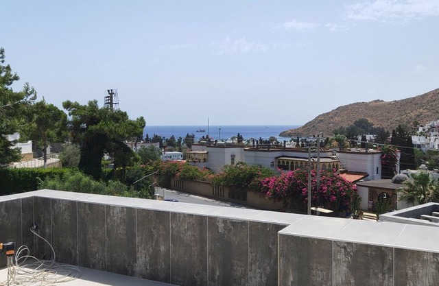 Amazing location Lux brand new House Gated Family