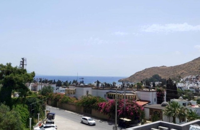 Amazing location Lux brand new House Gated Family