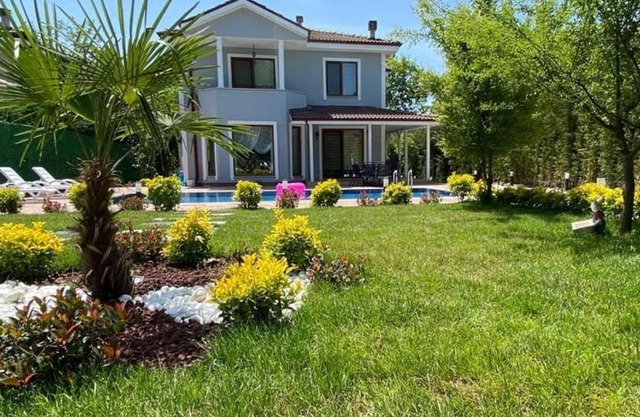 Astonishing Villa with Private Pool and Jacuzzi Surrounded by Nature in Sapanca