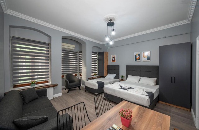 Butterfly Suites