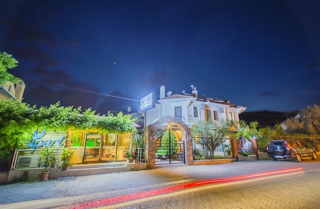 Dedeminn Garden Hotel