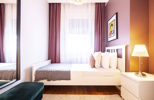 Missafir Flat near Popular Attractions in Suadiye