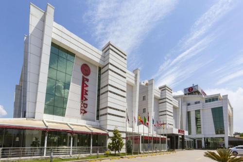 Ramada Plaza 