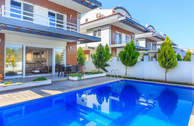 Tala Villa 12-4 Bedrooms