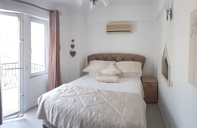Villa Hayat-Dema, 5 bedroom villa with private pool near Oludeniz, Turkey