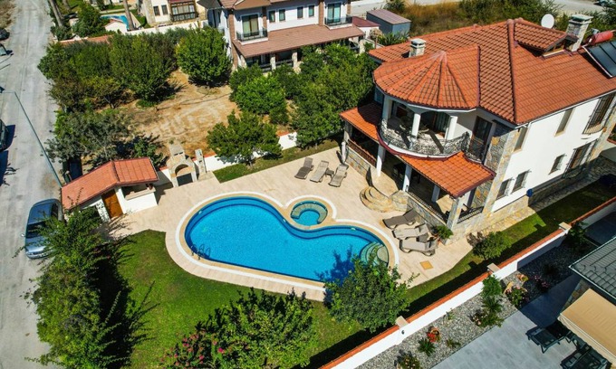Dalyan City Center Villa | 220 m² Villa ∙ 4 bedrooms ∙ 11 guests