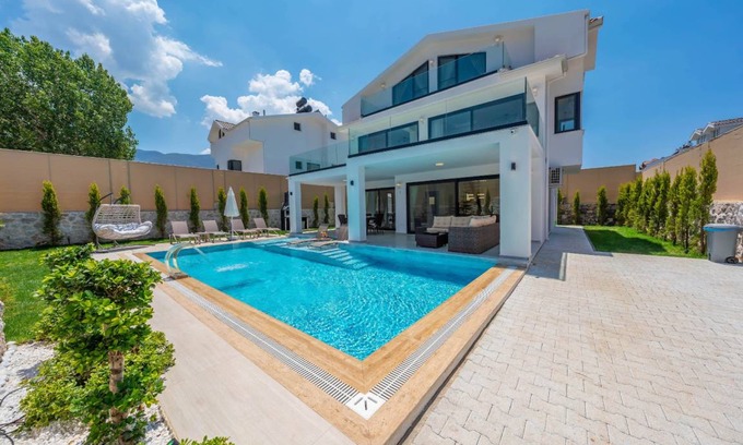 Hisaronu Villa | 300 m² Villa ∙ 4 bedrooms ∙ 8 guests