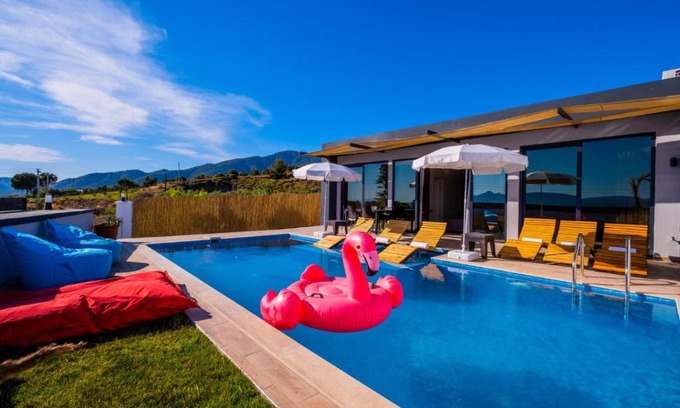 Fethiye Villa | Fethiyede Deniz Manzaralı Havuzlu 3+1 ViLLA