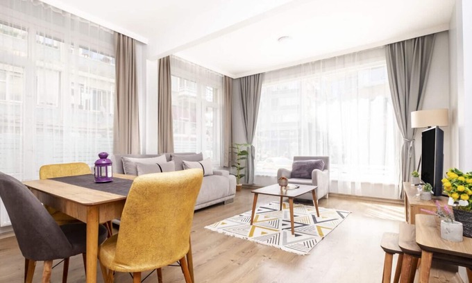 Moda Apartment | Lovely Flat near Shore and Trendy Spots in Kadikoy