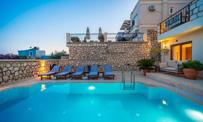Kalkan Villa | Luxurious Retreat Overlooking Kalamar Bay: Villa Mandalin