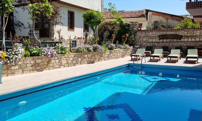 Kusadasi House | Motel ∙ 10 guests