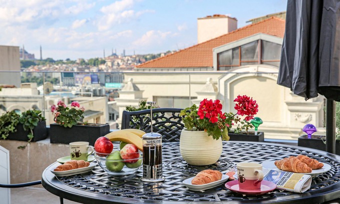 Galata Apartment | No 8 Galata