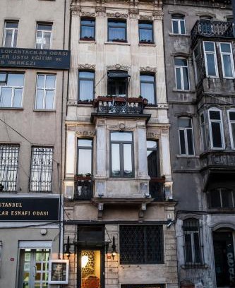 Pera Hotel | Peradays