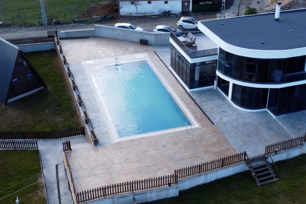 Gerze Ski Chalet | Ser Suits Bungalow Tatil Köyü