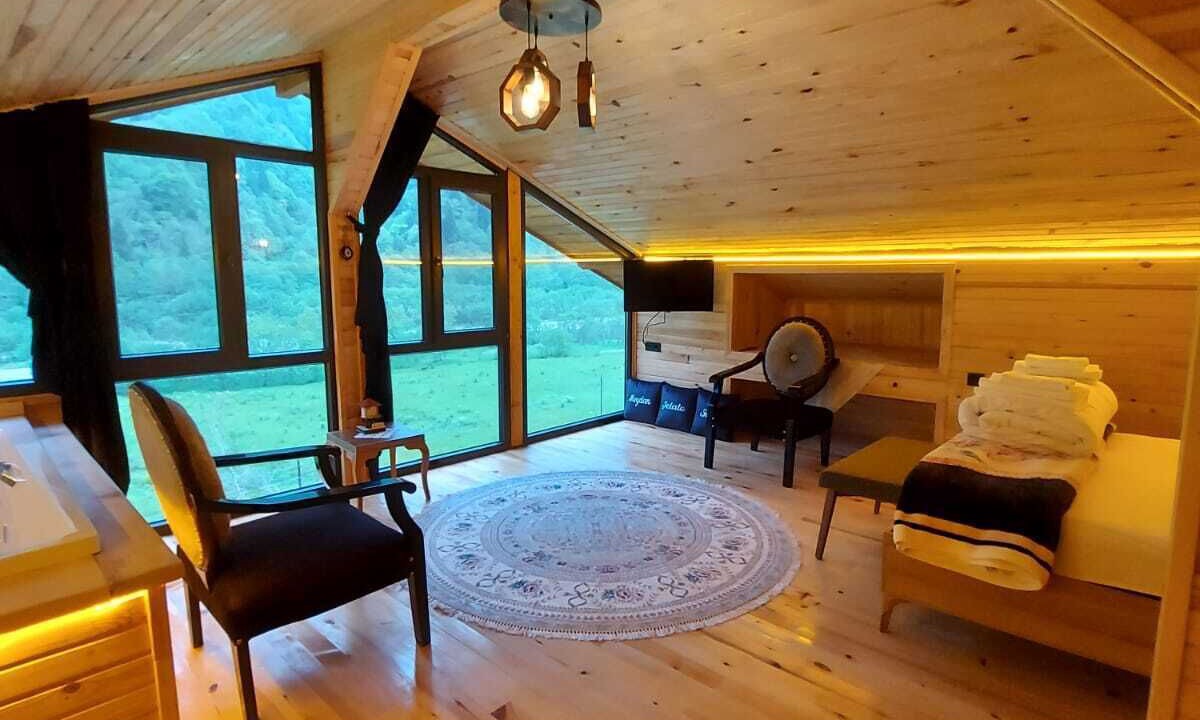 Camlihemsin Apartment | Meydan Şelale Apart is located in Çamlıhemşin, Rize, Turkey.