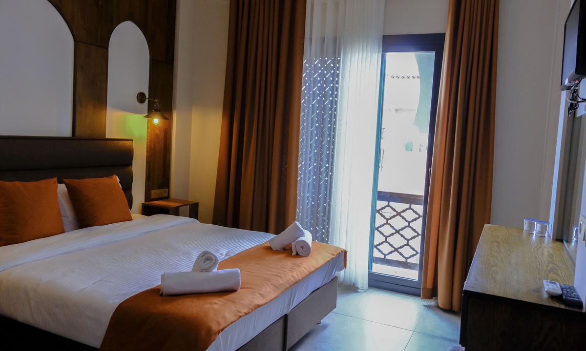Ozdere Hotel | Wind of Alacati +12