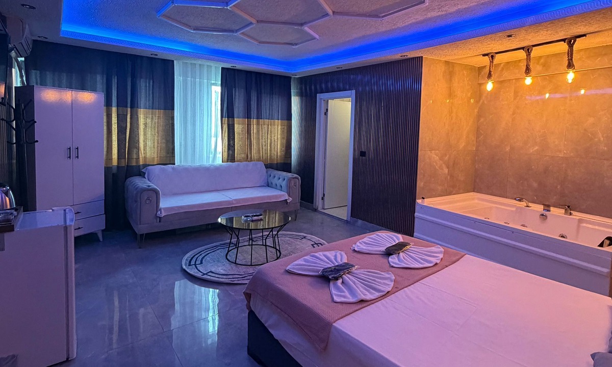 Kagithane Hotel | KRAL GRAND OTEL