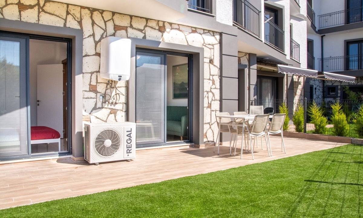 Gulbahce Mahallesi Apartment | Nature View Flat with Garden in Urla, Izmir