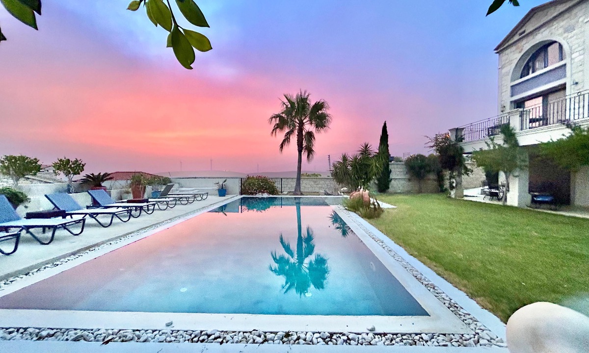 Cesme Villa | Gorgeous Duplex Villa with Chios View