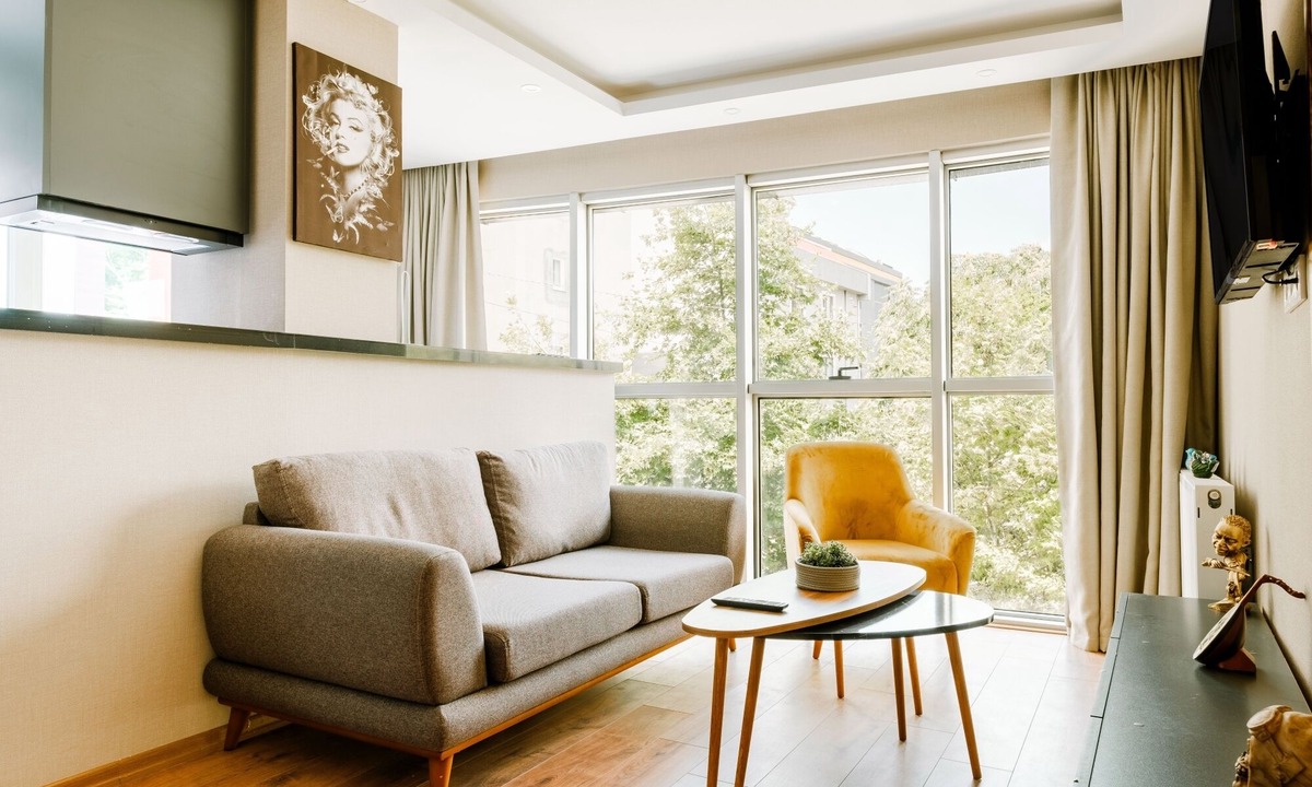 Yakuplu Apartment | Chic Modern Flat 2 min to Metro, Near Marmara Park