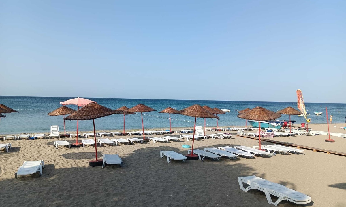 Buyukcekmece Resort | Kumburgaz Sahi̇lde, Si̇tede, Konforlu ve Manzarali Kli̇mali Dai̇re