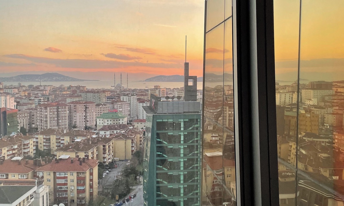 Maltepe Apartment | studio unit whit pool and gym