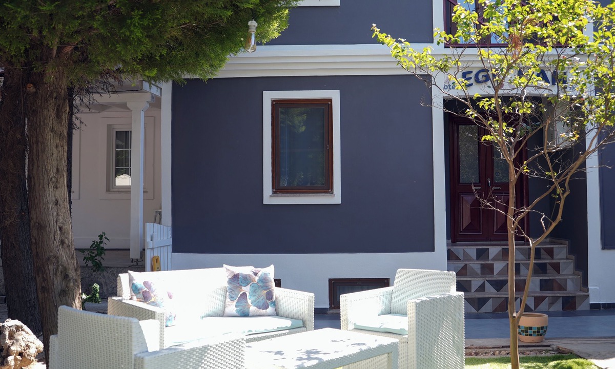 Bozcaada Bed & Breakfast | Ege Han Otel