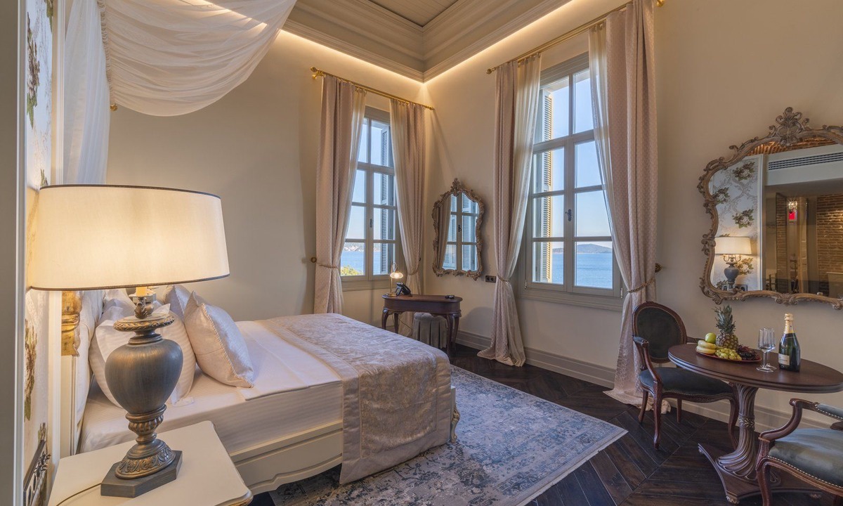 Ayvalik Hotel | Cunda Callisto Despot Evi +12