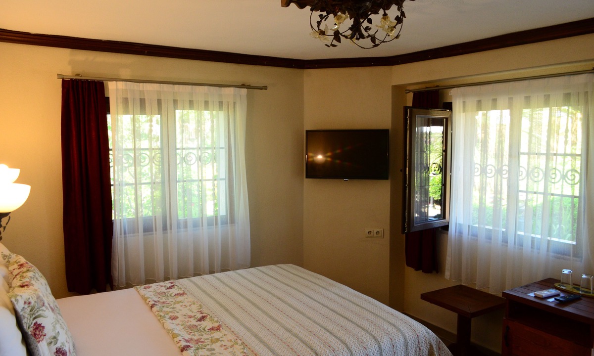 Bozcaada Hotel | Ada Bacchus Hotel