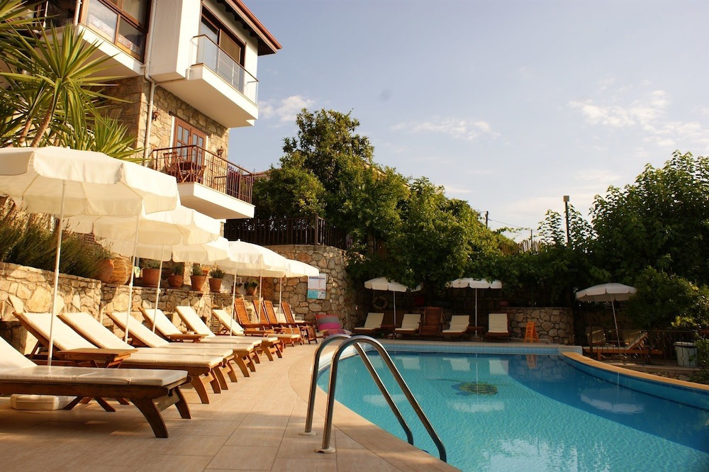 Faralya Hotel | Lazy Lizard Boutique Hotel