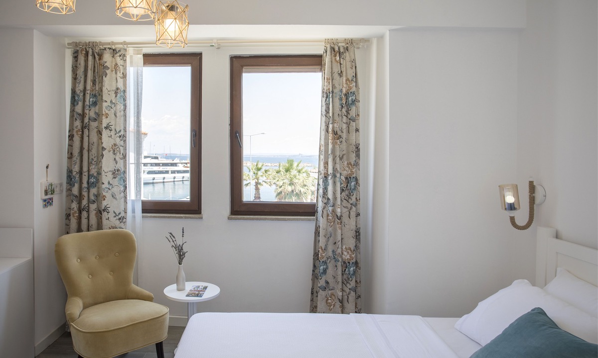 Bozcaada Hotel | Troas Ada Hotel