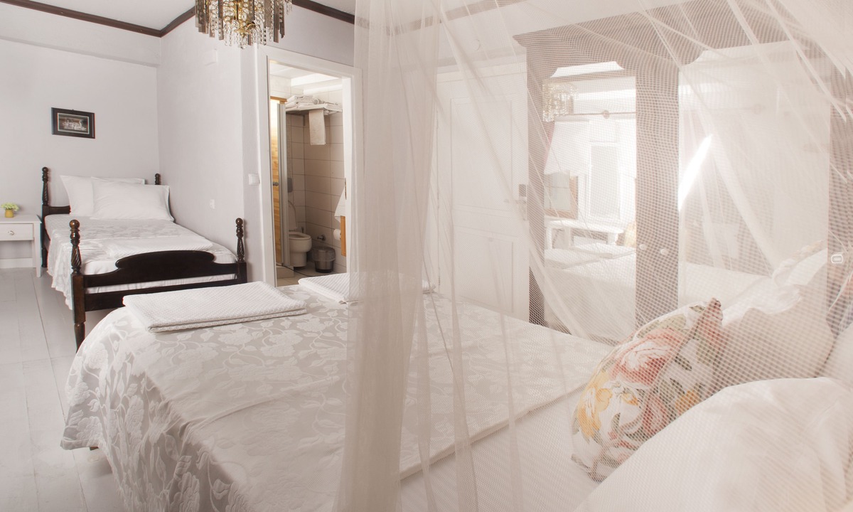 Bozcaada Hotel | Iola Hotel