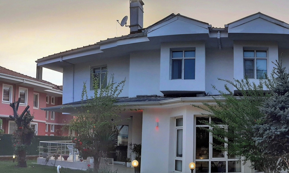 Kilyos Bed & Breakfast | Garden House