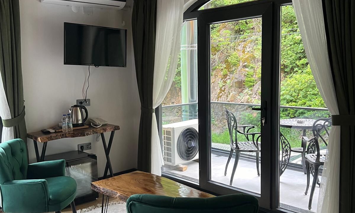 Camlihemsin Resort | Vadi Taş Konak