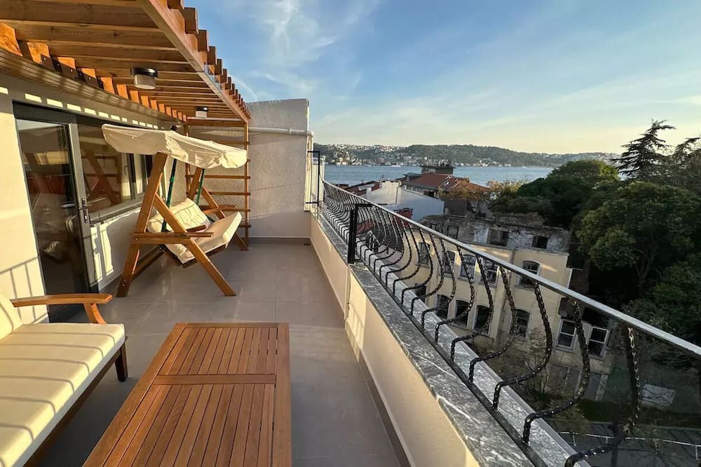 Inegeul Apartment | Stylish Seaview Flat in Ortaköy