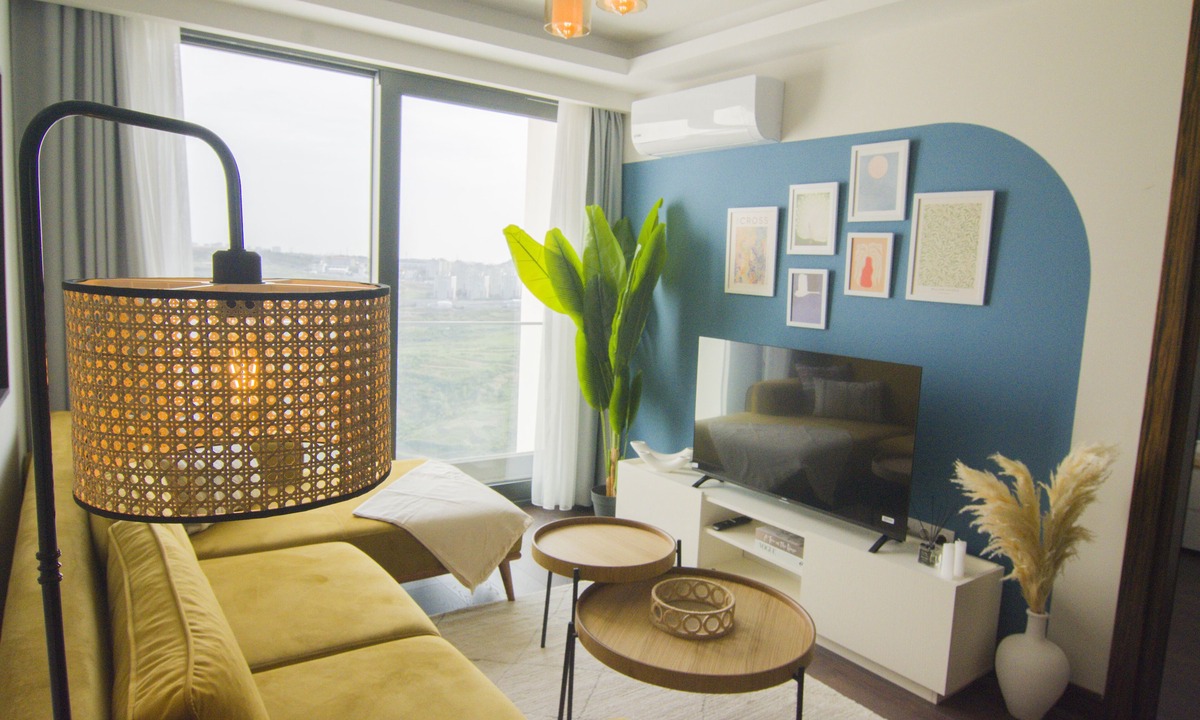 Basaksehir Apartment | Home Away From Home: Cozy & Bright 1 BR Apt