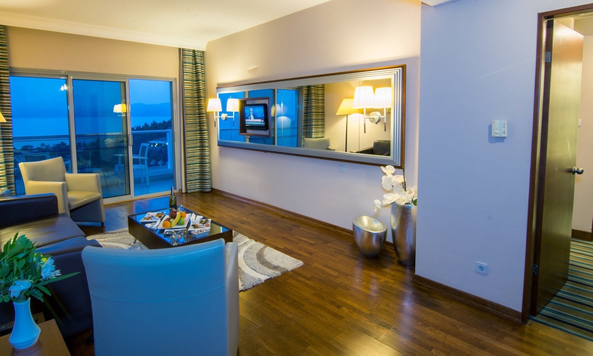 Kusadasi Resort | Pine Bay Holiday Resort
