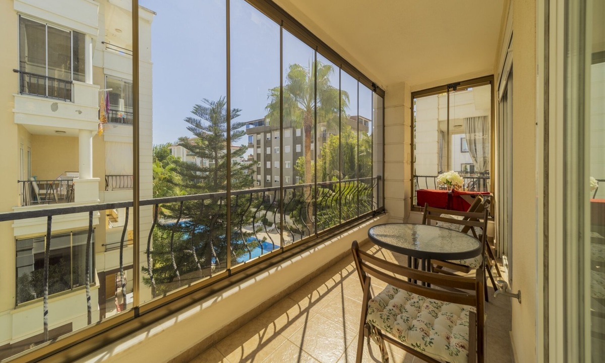 Konyaalti Apartment | Flat w Pool Garden and Balcony 7 min to Beach