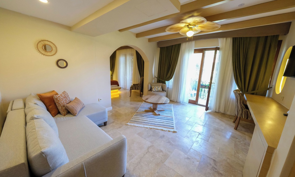 Kucukkuyu Hotel | Palace Hotel Olive Odore