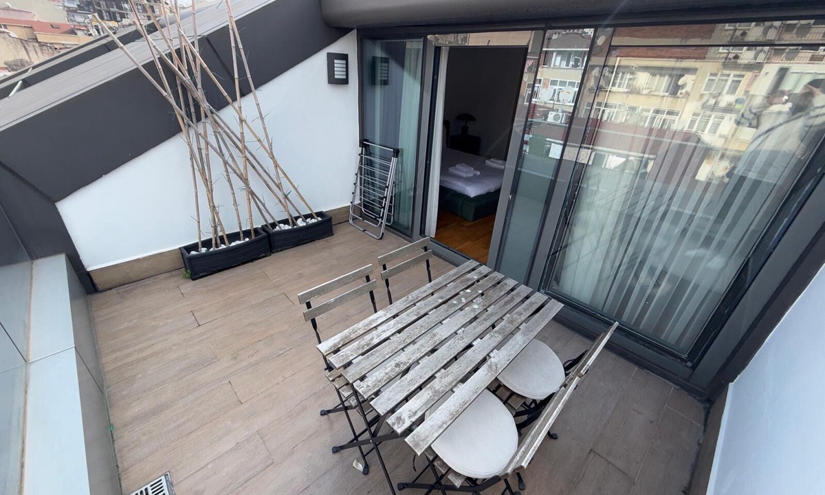 Harbiye Apartment | Petek Guest Teori