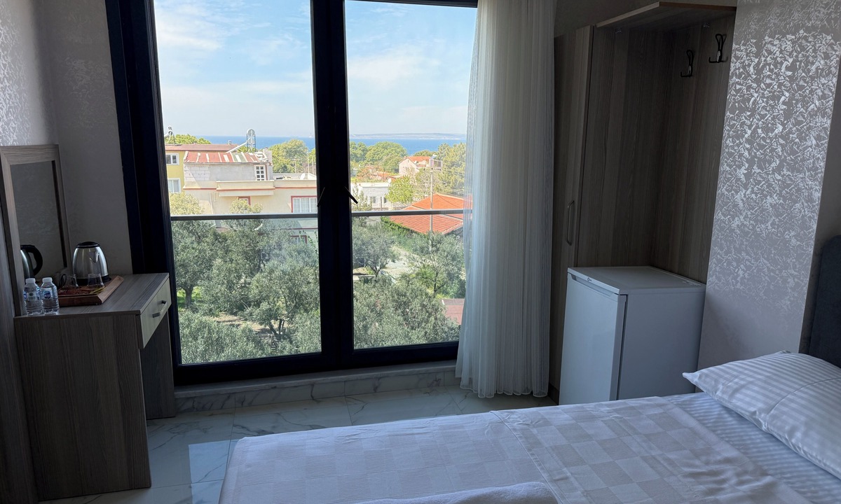 Ezine Apartment | Geyikli Seç Otel